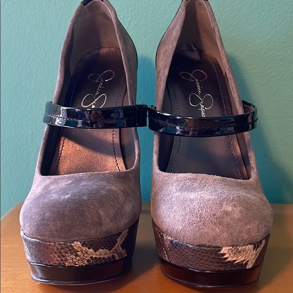 Jessica Simpson platform heels - Picture 5 of 6